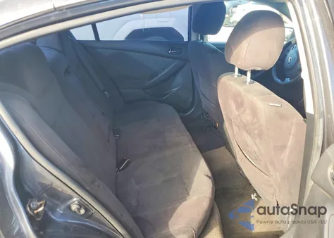 2010 Nissan Altima Base z USA, uszkodzony, nr VIN 1N4AL2AP3AN476093